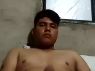 Vesi8g's Live Sex Cam Show
