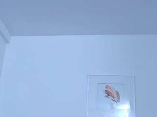 cutepetitee's CamSoda show and profile