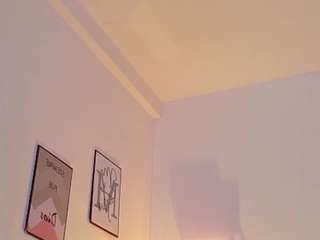 cutepetitee private show