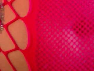 cutepetitee live webcam show