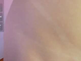 Live cam show with cutepetitee