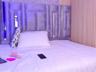 cutepetitee's Live Sex Cam Show