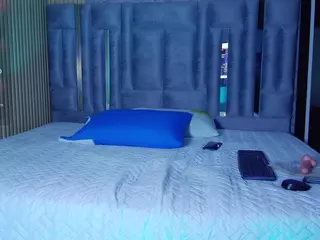 cutepetitee's Live Sex Cam Show