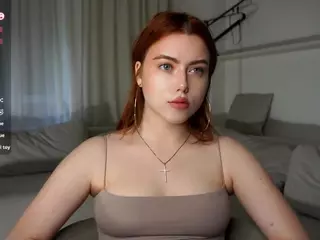 LynneAxtell's Live Sex Cam Show
