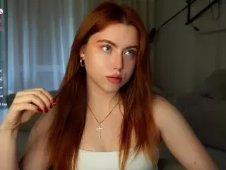 LynneAxtell's Live Sex Cam Show