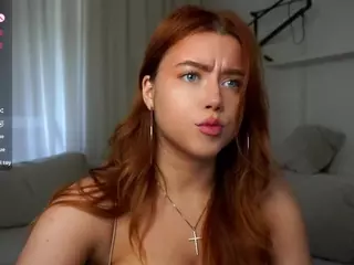 LynneAxtell's Live Sex Cam Show