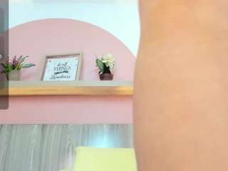 nina-blake Live Webcam on CamSoda