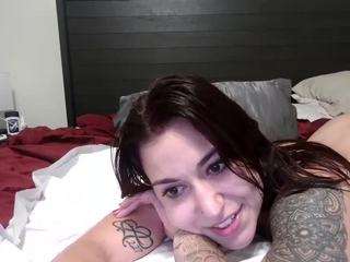 queenlolaxxx