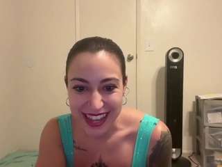 queenlolaxxx webcam
