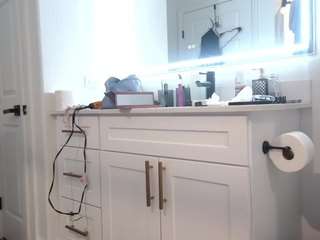 Live webcam model queenlolaxxx on Soda Cams