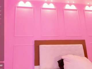 jessica-jonness Live Webcam on CamSoda