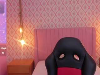 jessica-jonness's CamSoda show and profile