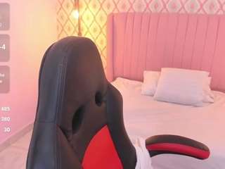 jessica-jonness live webcam show