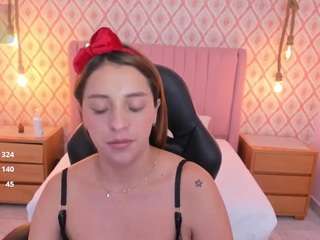 jessica-jonness live webcam show