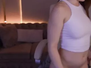 LovelyyLilu's Live Sex Cam Show