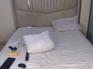 sheisterry live webcam show