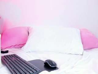 valerimilton's CamSoda show and profile