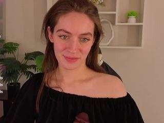 agnes-wells, female webcam model,  years old, on live webcam