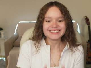 Small tits, Hd, Brown hair, Smoking, Normal, No drinking, Hazel eyes, Dildo..., or vibrator 13