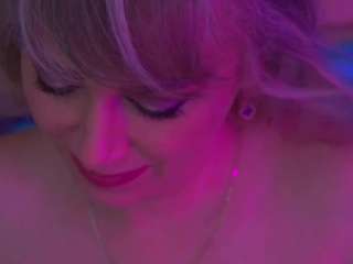 Live cam show with CandyyLadyyy