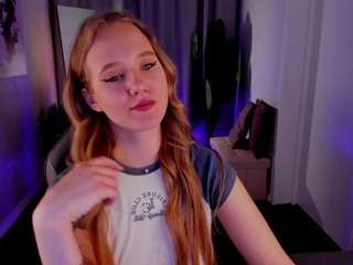 casey-sweeet's CamSoda show and profile