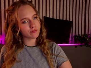 le modèle casey-sweeet est en webcam porno dans un show sur le site camsoda, il possède les tags suivants: anal,slave,masturbate,naked,nature,oil,orgasm,public,pussy,sexy,solo,joi,spank,strip,striptease,tattoos,tease,teen 18,twerk,wet