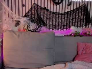 casey-sweeet's live room