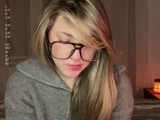 chelseadearborn live cam profile