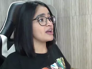 Clementine's Live Sex Cam Show