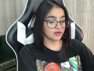 Clementine's Live Sex Cam Show