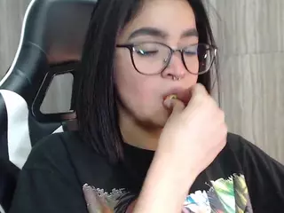 Clementine's Live Sex Cam Show