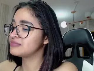 Clementine's Live Sex Cam Show
