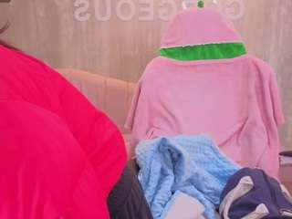 elody-a's CamSoda show and profile