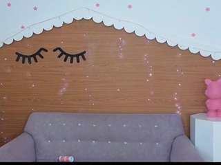 emma-wockll-t Live Webcam on CamSoda