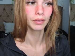 Emma-wockll-t's cam show statistics and live stream