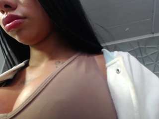 jen-m - Live Cam