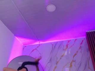 jen-m Live Webcam on CamSoda