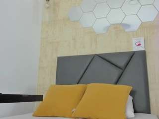  valentiinadiaz chat room