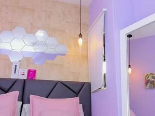 valentiinadiaz Live Webcam on CamSoda