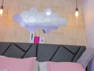 valentiinadiaz Live Webcam on CamSoda