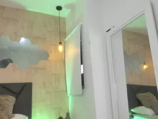 ValentiinaDiaz's Live Sex Cam Show