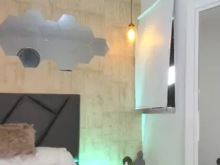 ValentiinaDiaz's Live Sex Cam Show