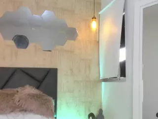 ValentiinaDiaz's Live Sex Cam Show