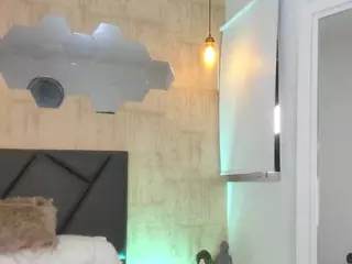ValentiinaDiaz's Live Sex Cam Show