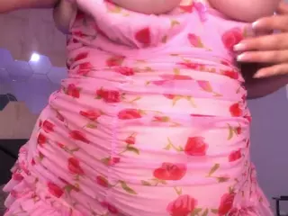ValentiinaDiaz's Live Sex Cam Show