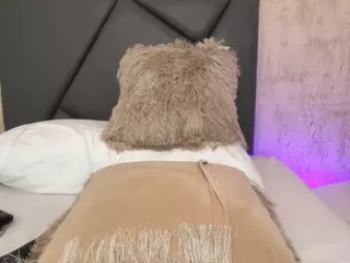 ValentiinaDiaz's Live Sex Cam Show