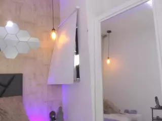 ValentiinaDiaz's Live Sex Cam Show