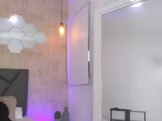 ValentiinaDiaz's Live Sex Cam Show