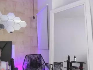 ValentiinaDiaz's Live Sex Cam Show