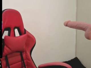 valeryadams01 live webcam show